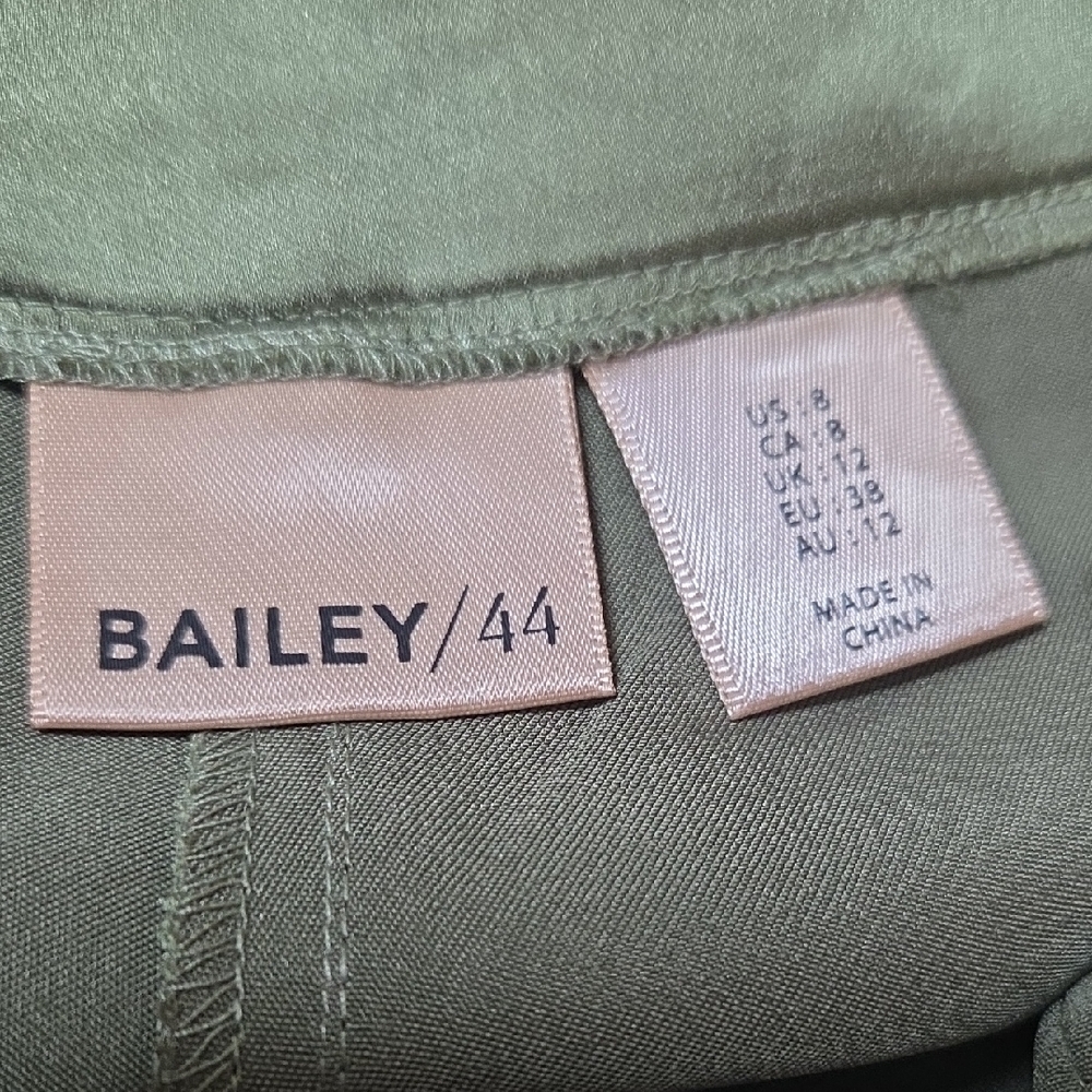 Bailey 44 Sage Green Apparel - Picture 2 of 7